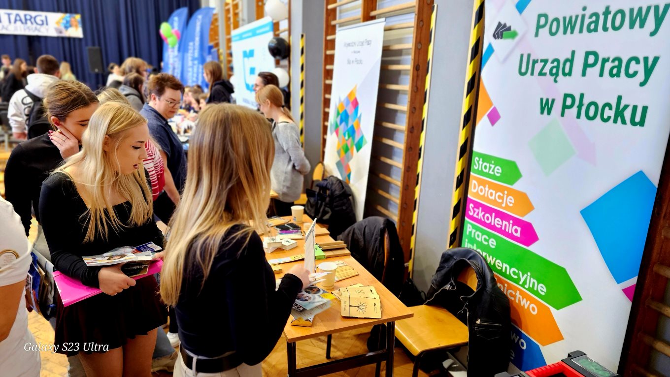 Zdjęcie artykułu XVI edycja Targów Edukacji i Pracy w Zespole Szkół im. Jana Śniadeckiego w Wyszogrodzie