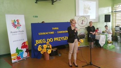 Zdjęcie artykułu Targi Edukacyjno – Zawodowe „Bieg do przyszłości”