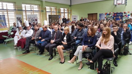 Zdjęcie artykułu „Bieg do przyszłości…” -  II Targi Edukacyjno – Zawodowe w Zespole Szkół im. Leokadii Bergerowej w Płocku.